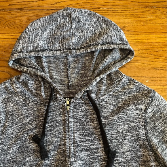 Women’s/juniors hooded zip-up sweater and T-shirt combo Size large NWOT not worn - Picture 10 of 16